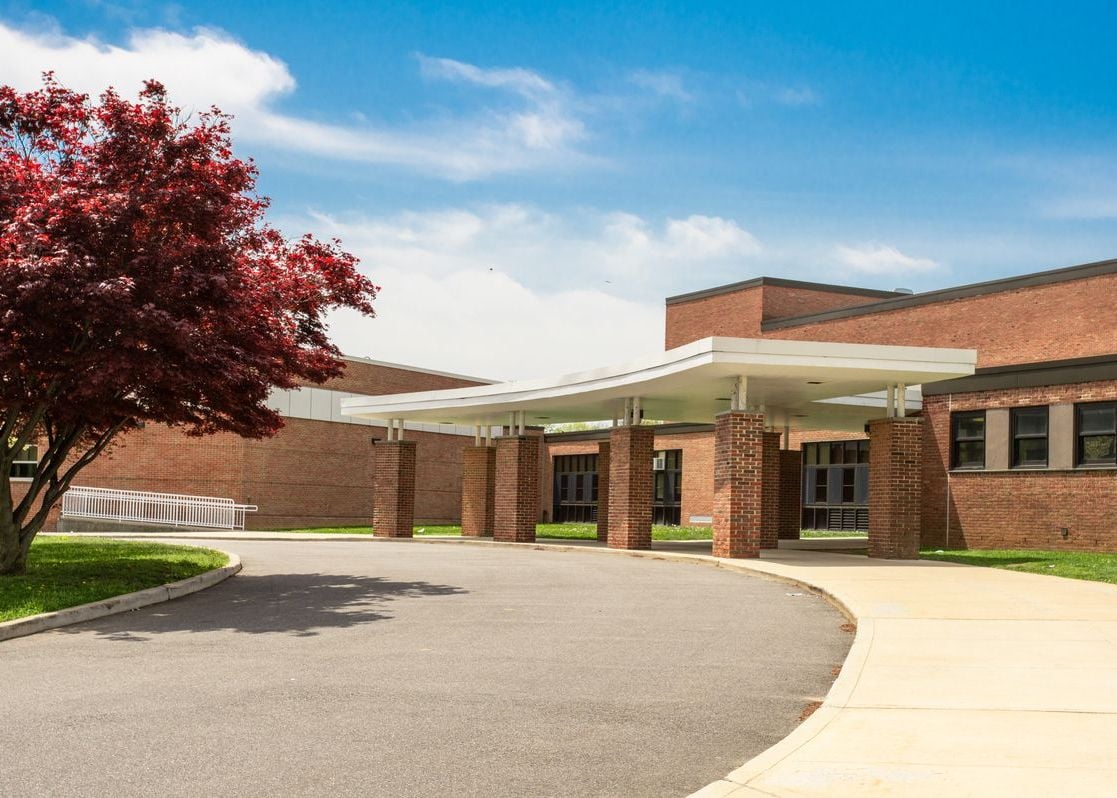 Exterior view of a typical American school building